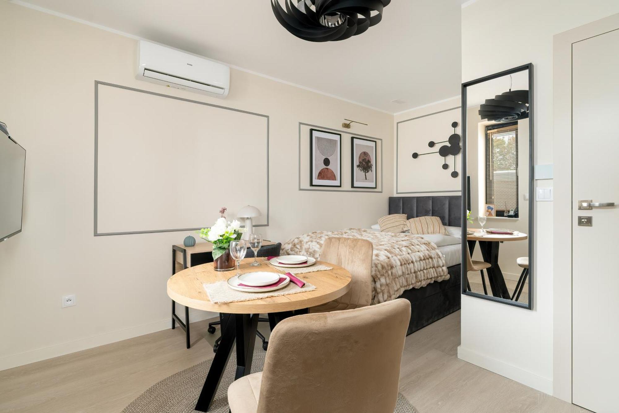 Apartamento Klimatyzowane W Poznaniu Z Biurkiem Do Pracy Zdalnej By Renters