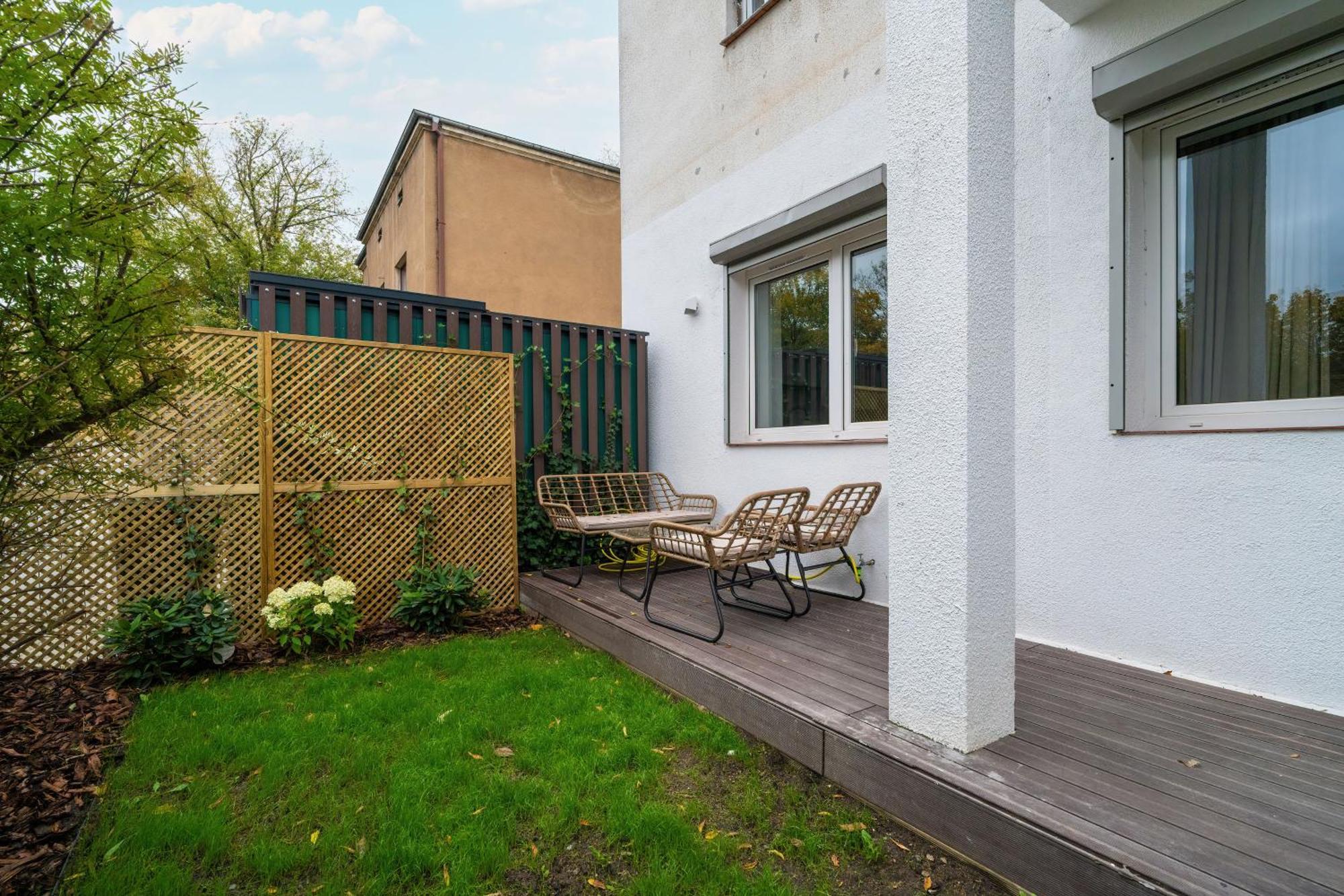 Apartamento Klimatyzowane W Poznaniu Z Biurkiem Do Pracy Zdalnej By Renters
