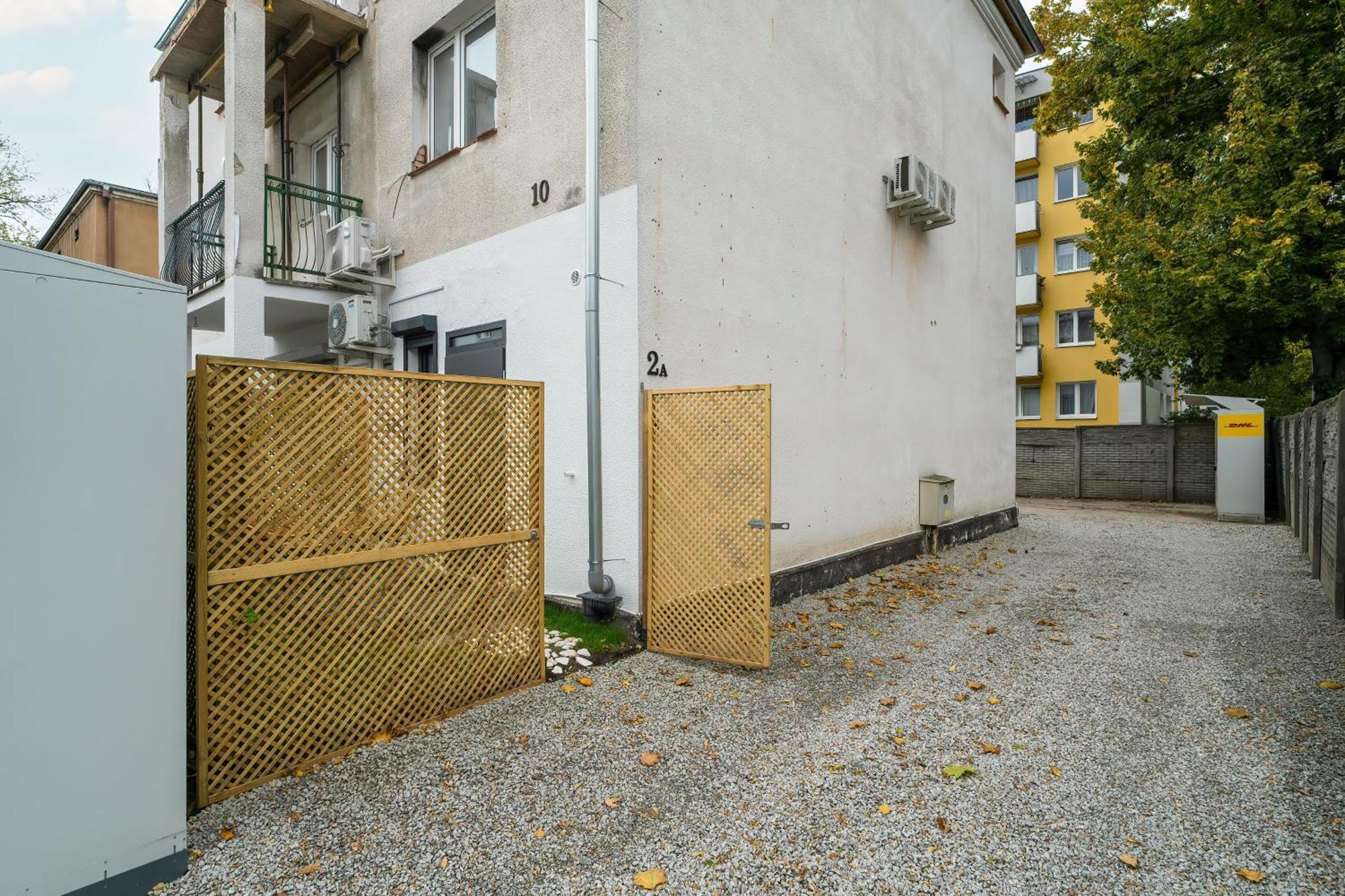 Apartamento Klimatyzowane W Poznaniu Z Biurkiem Do Pracy Zdalnej By Renters Poznań